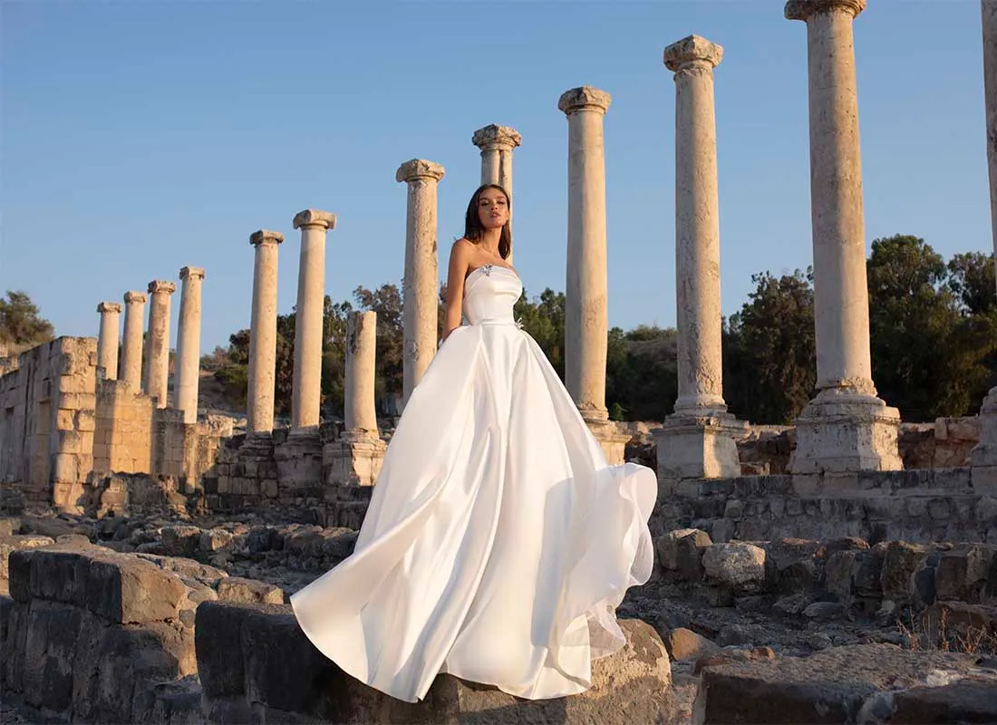 pnina tornai backless wedding dresses Pnina Tornai Couture Bridal Gowns, Jewelry, and Eveningwear