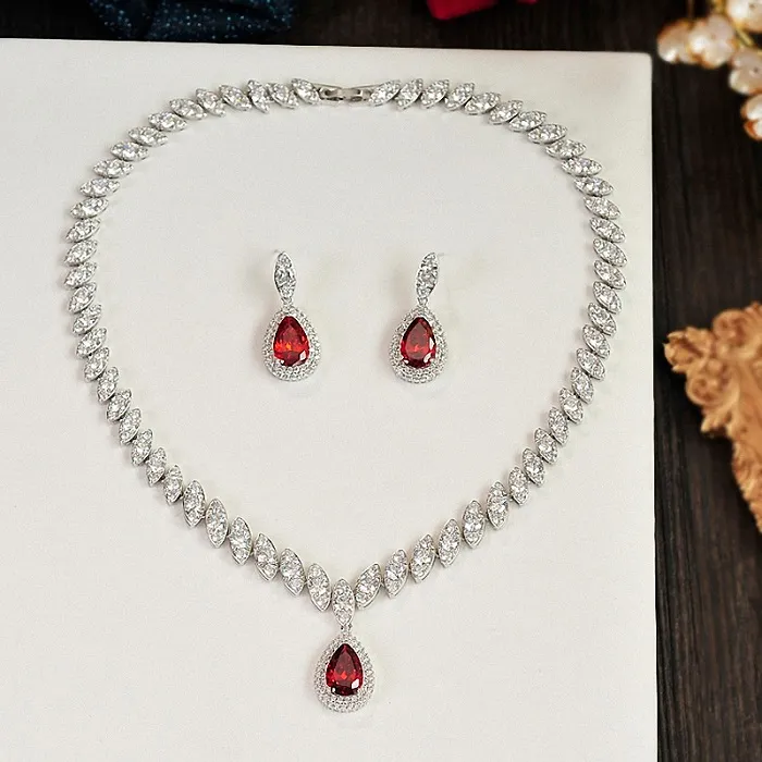 Oorring- En Kettingenset , 2-delig Set Van Halsketting En Oorbellen Met Harthanger  Set 2 Delig Set Van Halsketting En Oorbellen Met Harthanger Set 3 Delig
