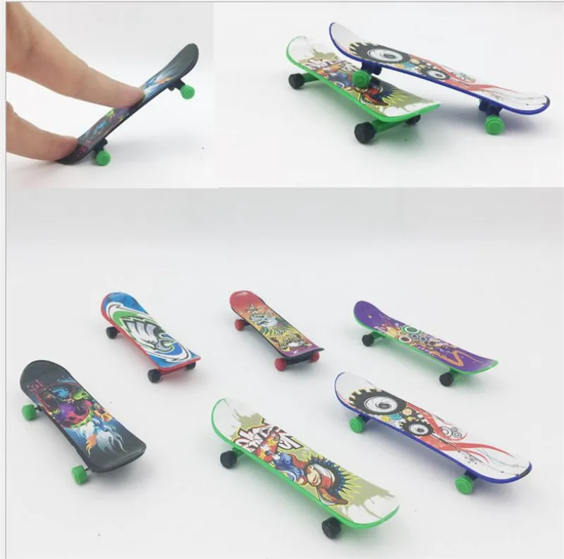 Mini skateboard di dita pattinaggio Creative Punta di dito del movimenti in plastica liscia giocattoli per bambini per bambini DC520