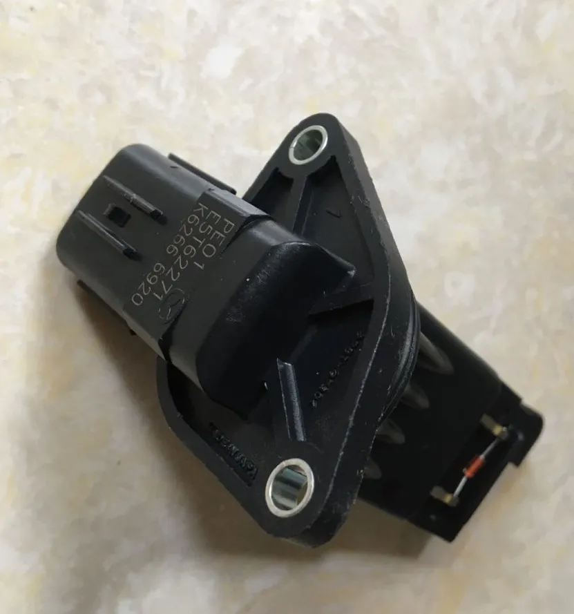 Pe0113215 mazda датчик