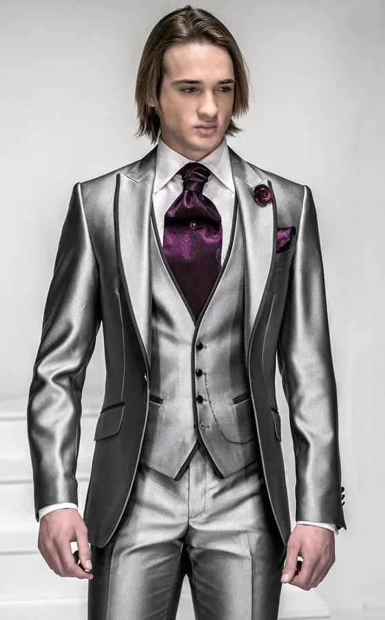 Mode Argent Gris Marié Tuxedos Peak Revers Garçons D'honneur Hommes Robe De Mariée Populaire Homme Veste Blazer 3 Pièces Costume (Veste + Pantalon + Gilet + Cravate) 1365