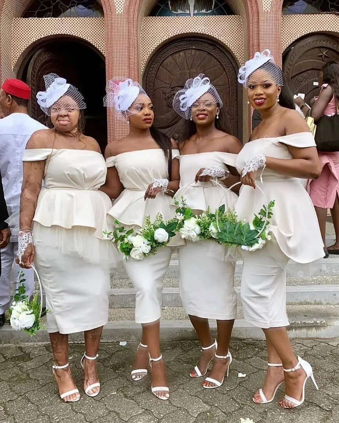 Off Shoulder Afrian Mermaid Nigerian Bridesmaid Dresses With Tulle Skirt Affordable Tea Length Maid Of Honor Gown From Magicdress2011 92.47 DHgate.Com