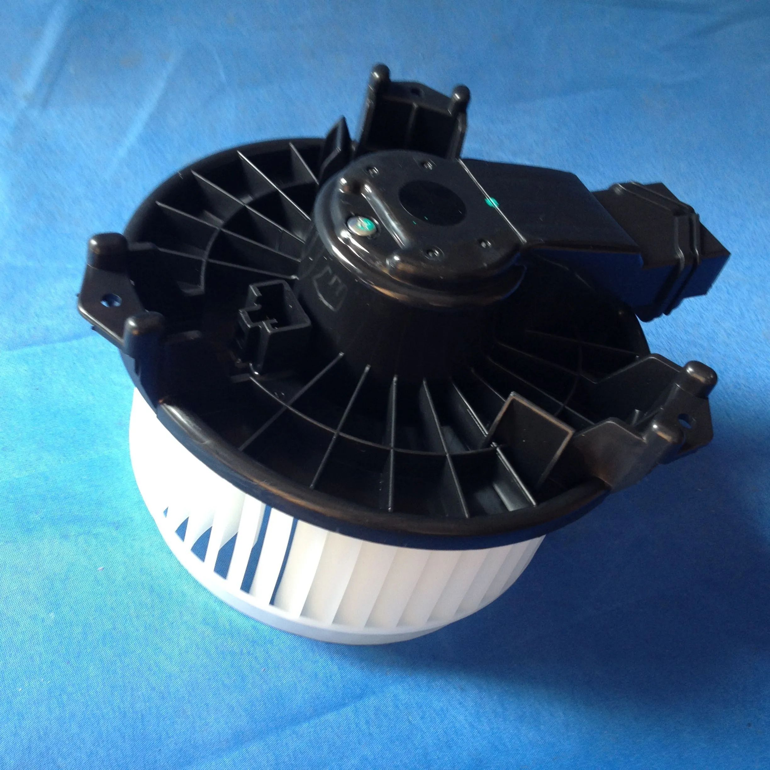 Toyota Hilux Vigo AC Blower Motor Fan Assembly - 871030K210, 87103