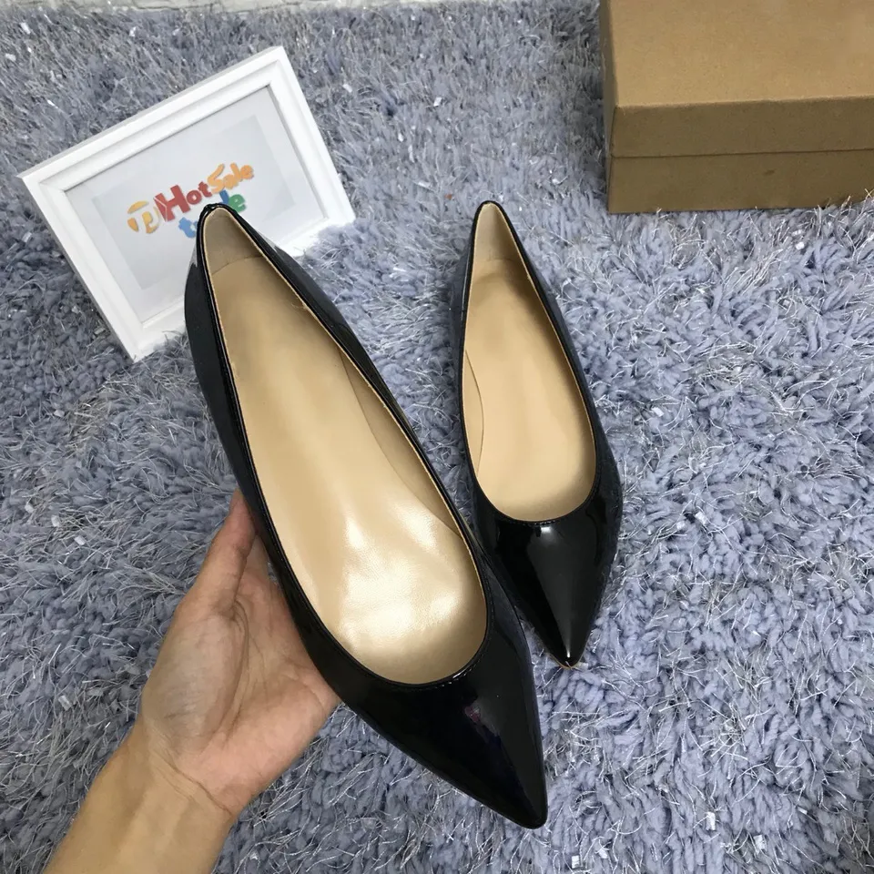 Sapatos sociais femininos rasos com sola vermelha sem cadarço em couro envernizado Sapatos sociais femininos para festa de casamento Sapato social bico fino preto