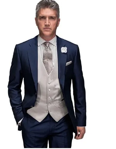 Chegada nova dois botões Groomsmen Notch Lapel Noivo TuxeDos Homens Suits Casamento / Prom Best Man Blazer (jaqueta + calça + colete + gravata) A512