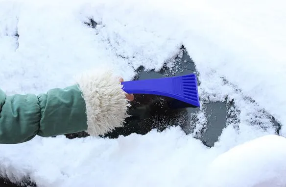Strumento di pulizia portatile domestica pala ghiaccio veicolo auto raschietto di raschietto da neve raschiatori per auto scarti di ghiaccio