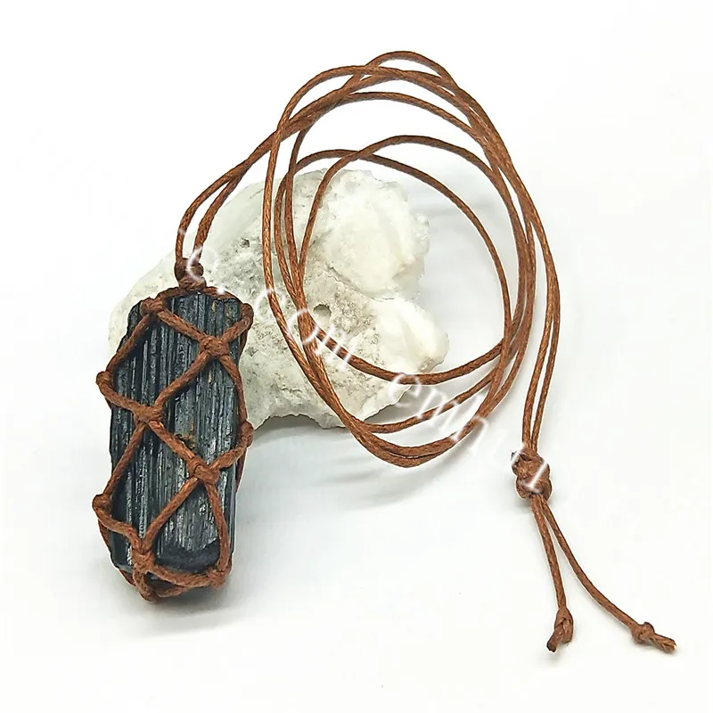 10 stks Macrame Wrapped 25-30mm Zwart Tourmaline Stone Hanger Ketting Natuurlijke Raw Crystal in Hand Geweven Net Cage Hanger Verstelbare Ketting