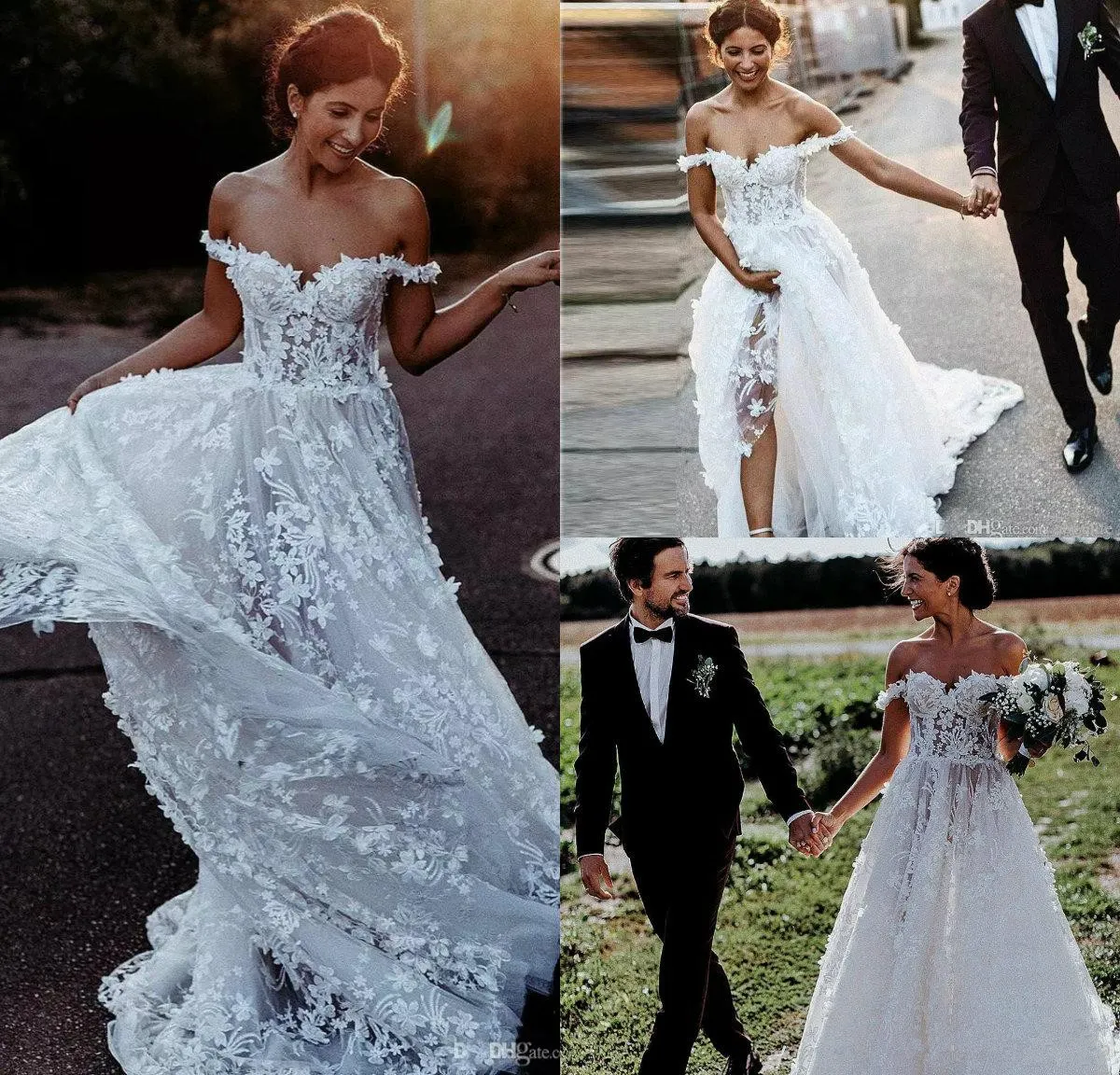2019 Nya Bohemian Bröllopsklänningar från axelspetsen 3D Blommorapplikationer En linjestrand Bröllopsklänning Sweep Train Billiga BHOH Brudklänningar