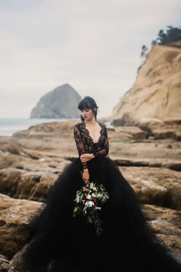 beach wedding black dress Black Sheath Sweetheart Long Sleeves Lace Wedding Dresses, Bridal Gown,  MW997 main image 0
