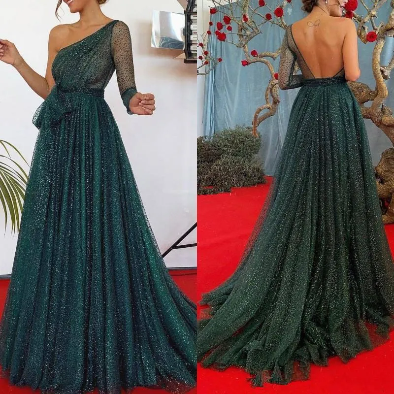 Arabe Dubaï Dubaï Hobe à manches longues One épaule Backless Floor Longueur Sexy Prom Prom Tarpet Robes de célébrités Vestido de Festa