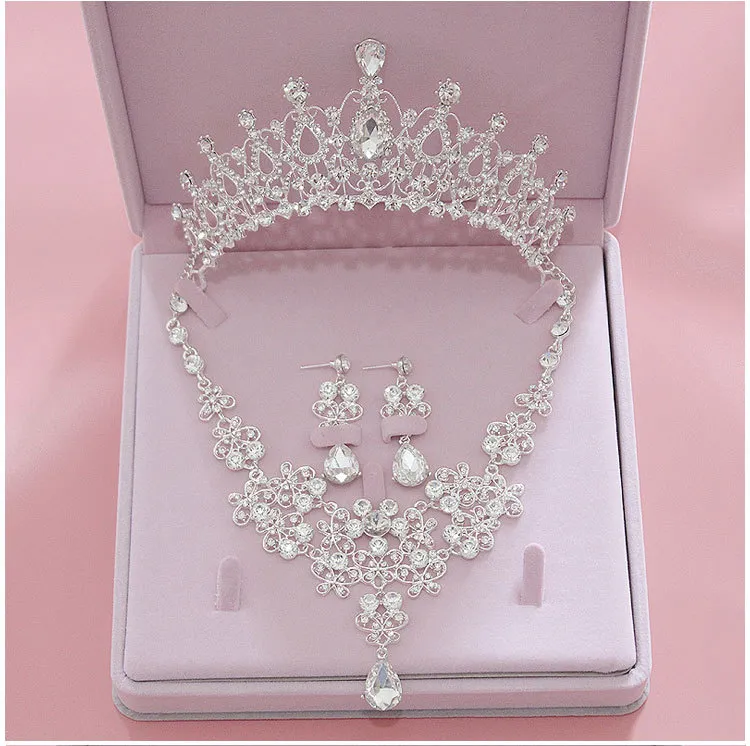 Bling bling set crowns halsband örhängen legering kristall sequined brud smycken tillbehör bröllop tiaras huvudstycken hår