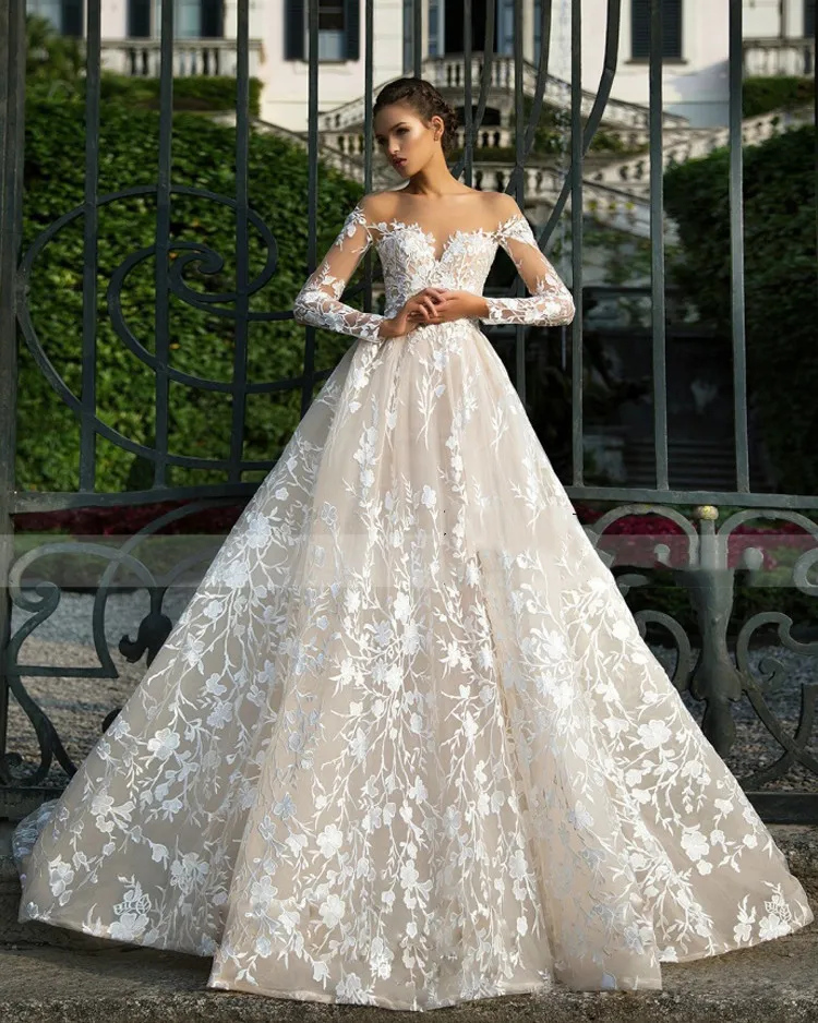 Plus size ball gown wedding dresses with best sale sleeves