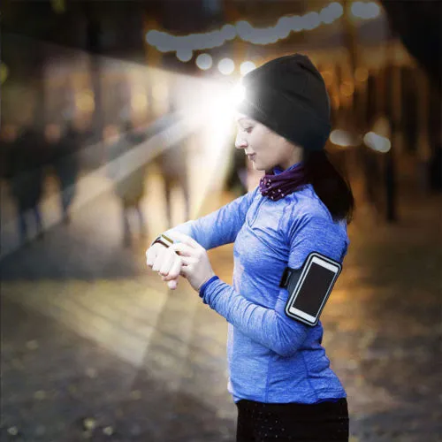 LED Light Knitted Beanie With Led Light For Outdoor Activities