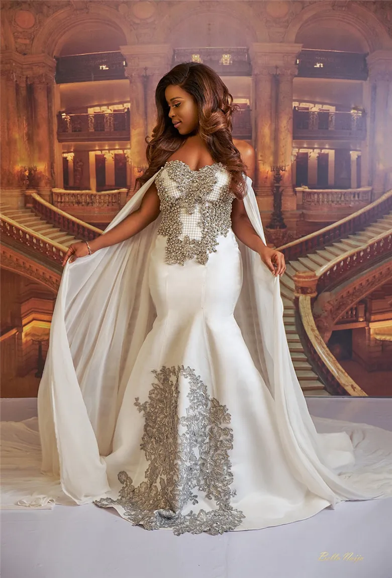 Luxury Off Shoulder Crystal Beaded Mermaid Wedding Dresses Vintage African Lace Appliqued Plus Size Sexy Arabic Bridal Gown