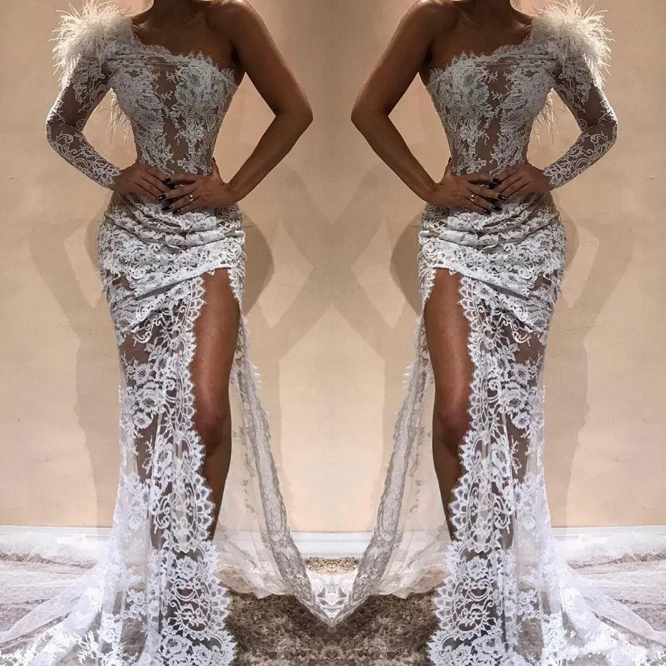 White Lace Mermaid feather evening dress with Side Split and One Shoulder - Modern As Seen Through Design for Red Carpet Pageants, Celebrity Events, White Lace Mermaid feather evening dress with Side Split and One Shoulder - Modern As Seen Through Design for Red Carpet Pageants, Celebrity Events,