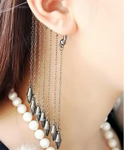 Europese en Amerikaanse punkontwerper Earless lug met fashional en orignal bullet long kwasten ear cuff GD124