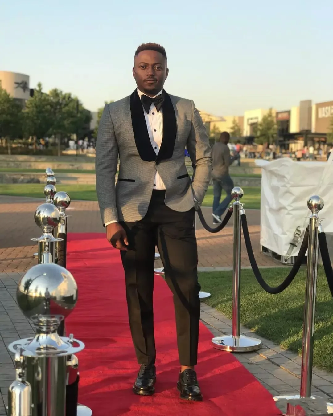 Grey Velvet Shawl Lapel Gray Tuxedo For Groom For Men Popular Grooms Dress For Business Dinner Or Party Jacket Pants And Tie From Coolman168 75.38 DHgate.Com