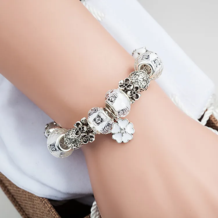 Partihandel-E blomma hänge charm armband lyx design smycken silver pläterad för Pandora DIY Beaded Pendant armband