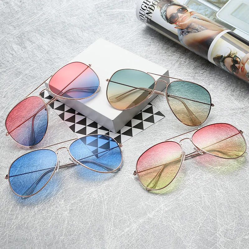 20ss Piloten-Sonnenbrille für Männer Frauen Flash Lenses Gradient Designer Polaroid Vintage Driving UV400 Sonnenbrille b32 mit Etuis