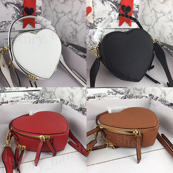 Cartera en hotsell forma de corazon