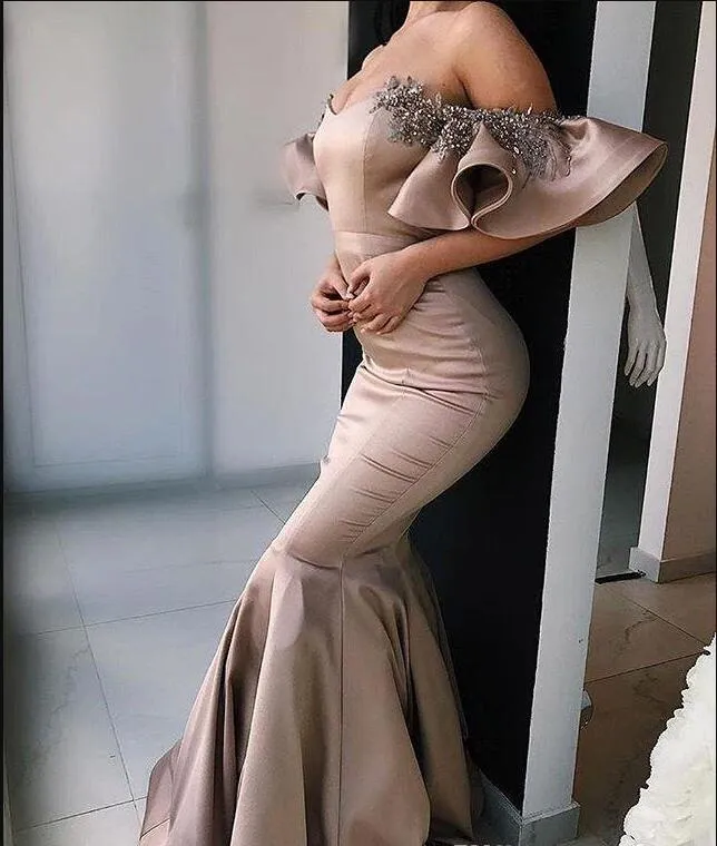 2019 robes de soirée en cristal de style Dubaï chérie de l'épaule en dentelle perlée froncée sirène élastique tache formelle robes de bal