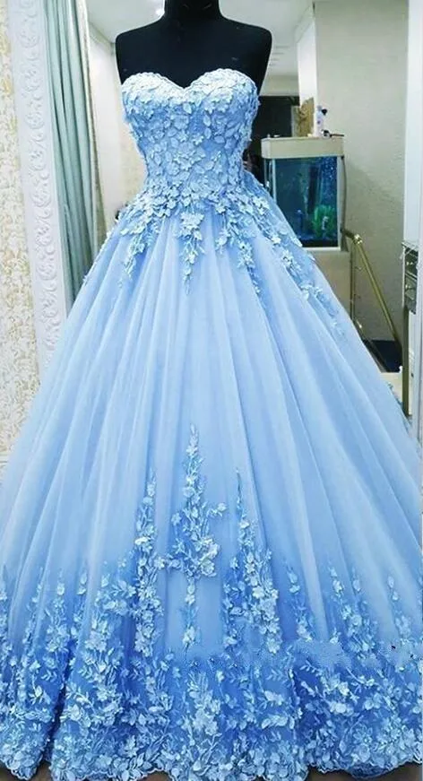 2020 Ball Gown Prom Dresses Sweetheart Appliques Tulle Backless Bandage Light Blue Evening Gowns Quinceanera Dresses Sweet 16 Dres237e