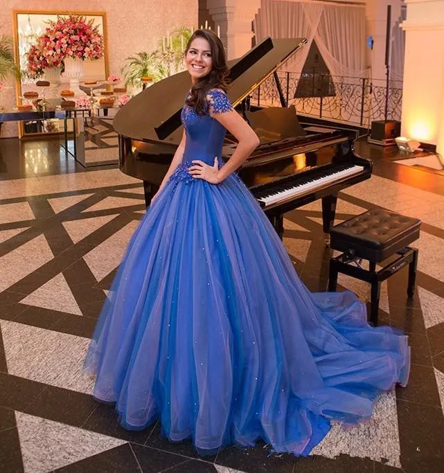2019 Tamaño de la princesa Cenicienta balón vestido de quinceañera de  encaje más vestidos de época
