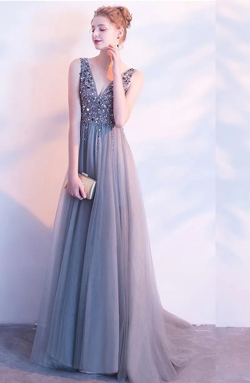 Nieuwe Mode Avondjurken Lange Elegante Elegante Tule V-hals Halter Party Ballroom Feestjurken Grijs Prom Dress HY061