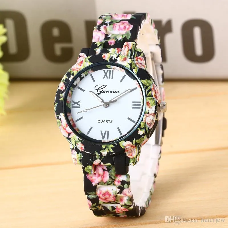 Women Dress Watches Luxury Flowers Printed Geneva Watch Women Casual Quartz Watch Elegant Popular Ladies Dress Wristwatch