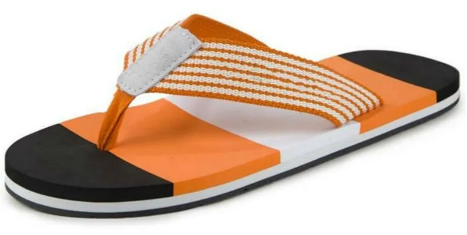 Venta caliente-Nuevos hombres de verano Zapatillas Chanclas Sandalias Zapatillas de playa Tacón plano Zapatillas de moda cómodas Tallas grandes 39-45 al por mayor