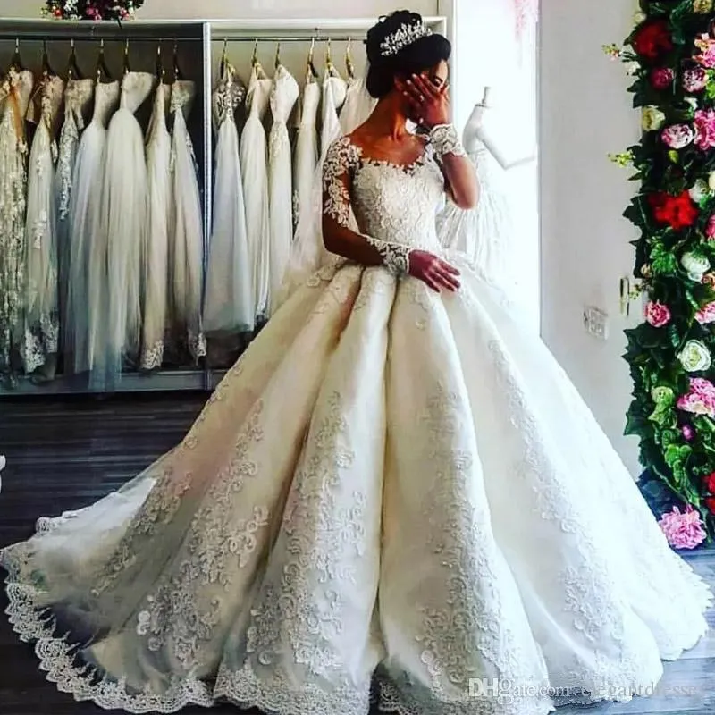 Luxe Dubai Arbic Manches Longues Robe De Mariee Robe De Mariee En Dentelle Appliques Modest Robes De Mariee Perlee Robes De Mariage Robe De Mariee