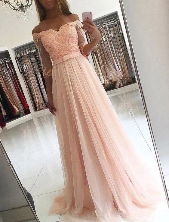 Sweety Blush Pink Cheap Off Shoulder Bridesmaid Dresses 2019 med halv ärmar Lace draped Empire Waist Bröllop Gästklänning Prom Evening