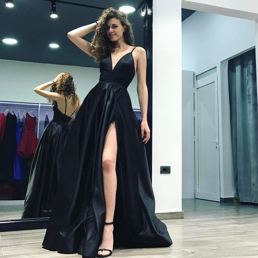 2019 Black Deep V-Neck A-Line Prom Gowns Spaghetti Straps High Slits Long Backless Court Train Satin Formal Evening Dresses Free Shipping