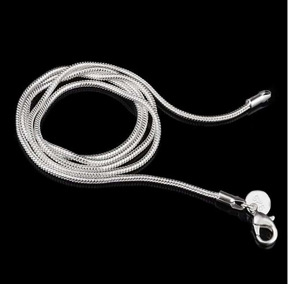 925 Sterling Silver Smooth Snake Chain Halsband Hummer Clasps Kedja Bröllopsfest Smycken Storlek 1mm 2mm 3mm 16Inch --- 30inch