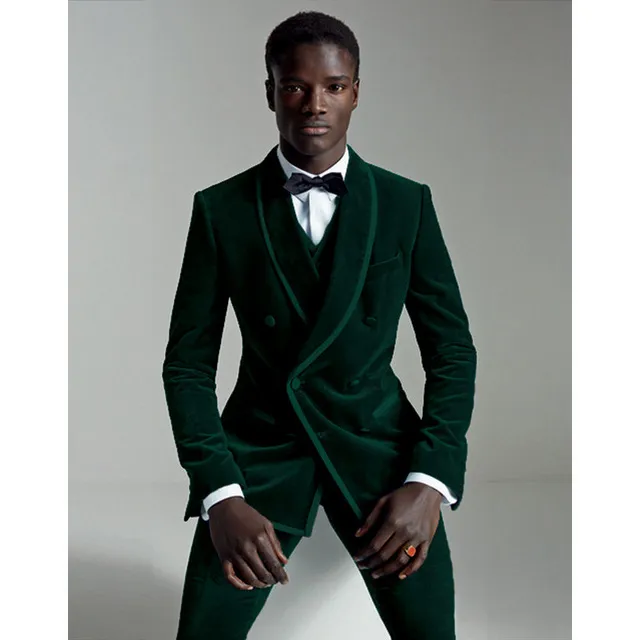 Haute qualité Double boutonnage vert foncé velours mariage marié Tuxedos châle revers garçons d'honneur hommes costumes bal Blazer (veste + pantalon + gilet + cravate) W81