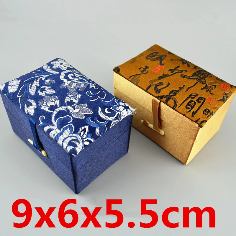 Rektangulär Soft Silk Brocade Presentförpackning Craft Kinesisk Smycken Förvaring Box High End Dekorativ Förpackning Box 9x6x5.5 cm 4pcs / lot