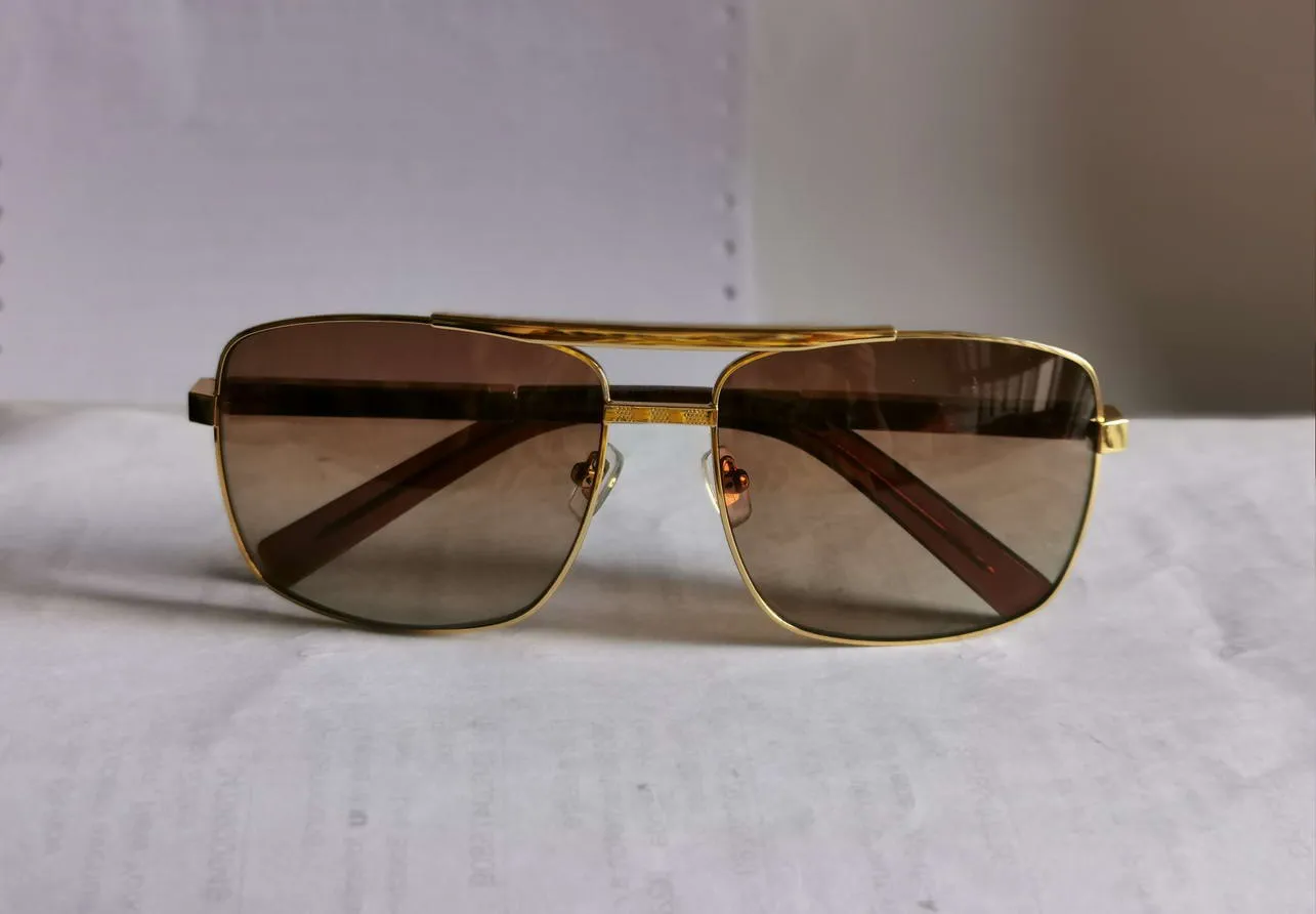 Óculos de sol de atitude quadrada clássica para homens de metal moldura de ouro marrom lente de gradiente marrom 59mm Mens para homens vintage Óculos de sol UV400 Óculos de produção com caixa
