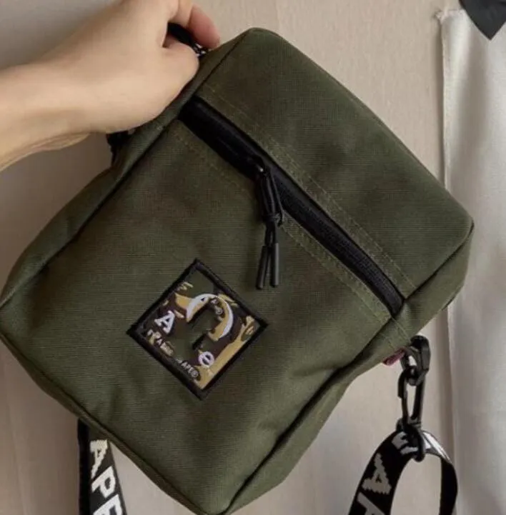 2020 new lady Men letter AAP Shoulder Bags luxury designer Diagonal bag Classic fashion Classic fashion Waist bag