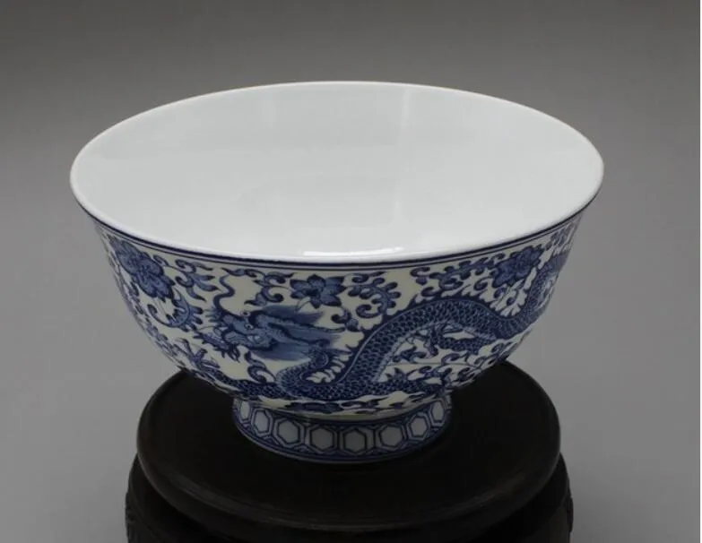 Cuencos de dragón doble azul y blanco de porcelana antigua de China