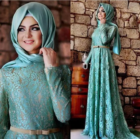 Robes de soirée en dentelle musulmane moderne 2019 avec Hijab magnifique col de bijou à manches longues une ligne robe arabe en dentelle turquoise