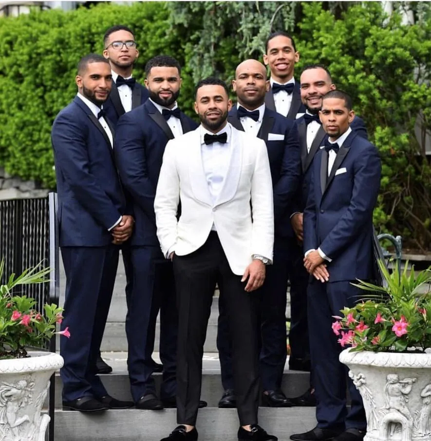 Biały ślub Tuxedos Groom Garnitury Garnitury Ślubne Dla Mężczyzn 2019 Wedding Groom Suit dla Mężczyzn (Kurtka + Spodnie + Bow) Biznes Plus Size J14