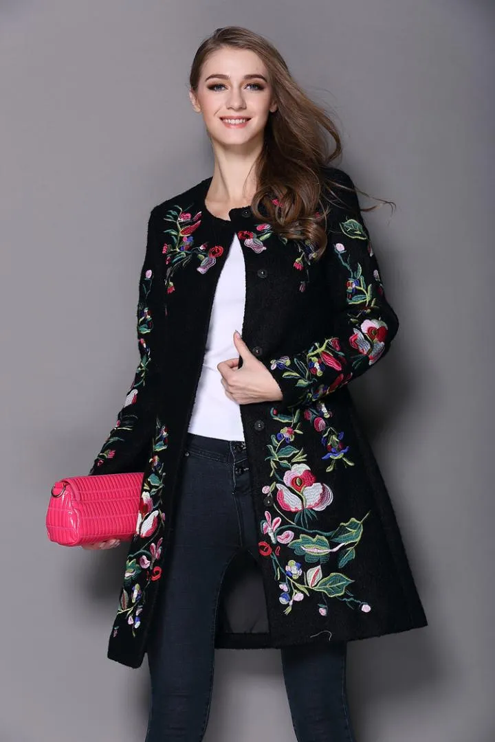 New Fashion Autumn Winter Long Coat Vintage Embroidery Cashmere Trench Slim Black/White Woolen Coat Overcoat