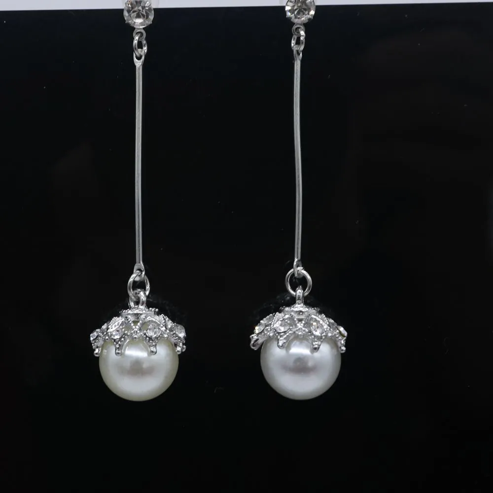 Orecchini pendenti con perle Orecchini piercing riempiti in oro bianco 18k Regalo elegante per donne ragazze