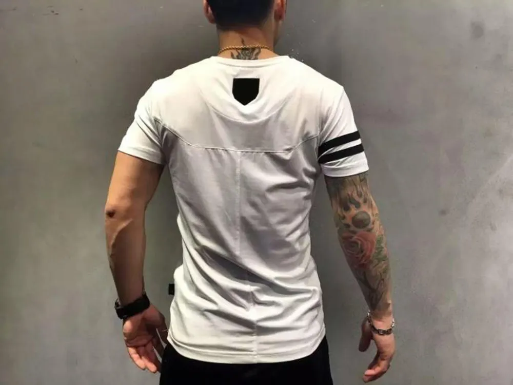 SS Mens Designer T shirts Short Sleeve Men Brand Clothing Fashion Rhinestone Skull Man T-shirt Male High Quality Cotton Top Tees