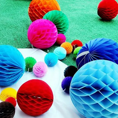 Partihandel 5cm, 8cm, 15cm, 20cm, 25cm 500pcs Tissue Paper Honeycomb Balls Dekorationer Honeycomb Paper Decor Wedding Party