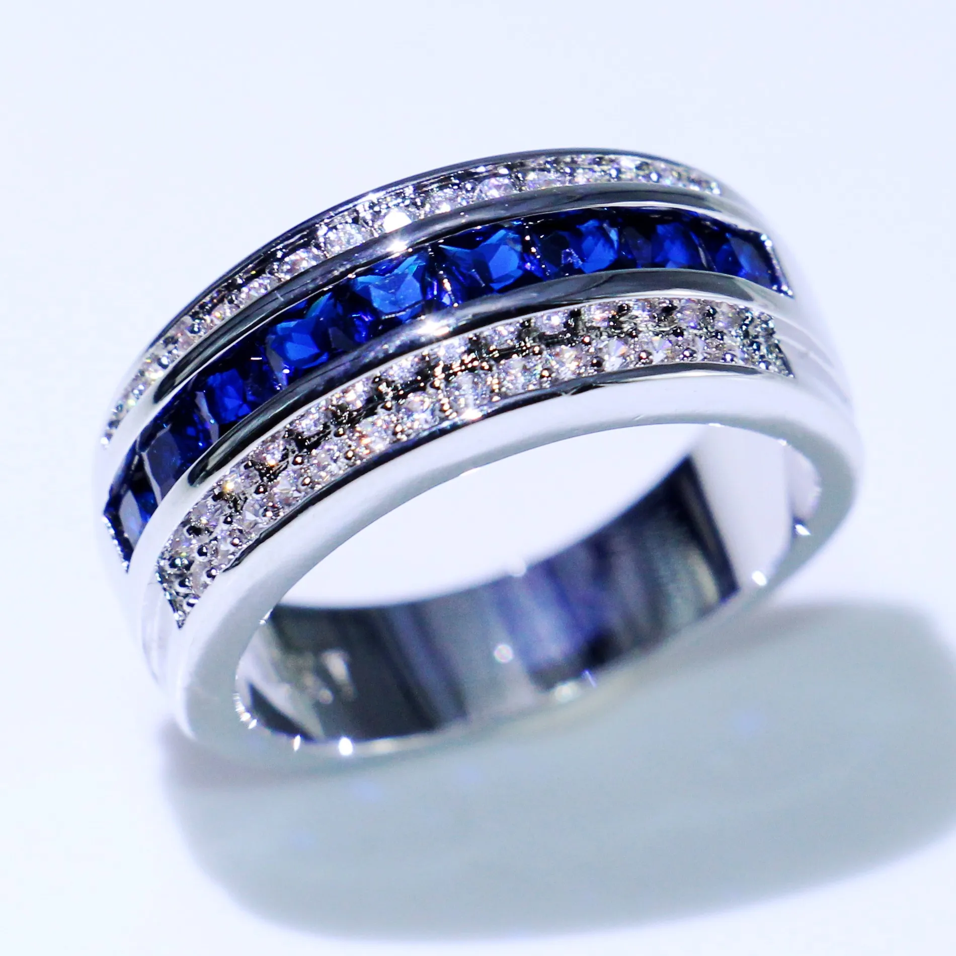 Choucong New Arrival Hot Sale Moda Biżuteria 10kt White Gold Fill Princess Cut Blue Sapphire CZ Diamond Men Wedding Band Pierścień do kochanka