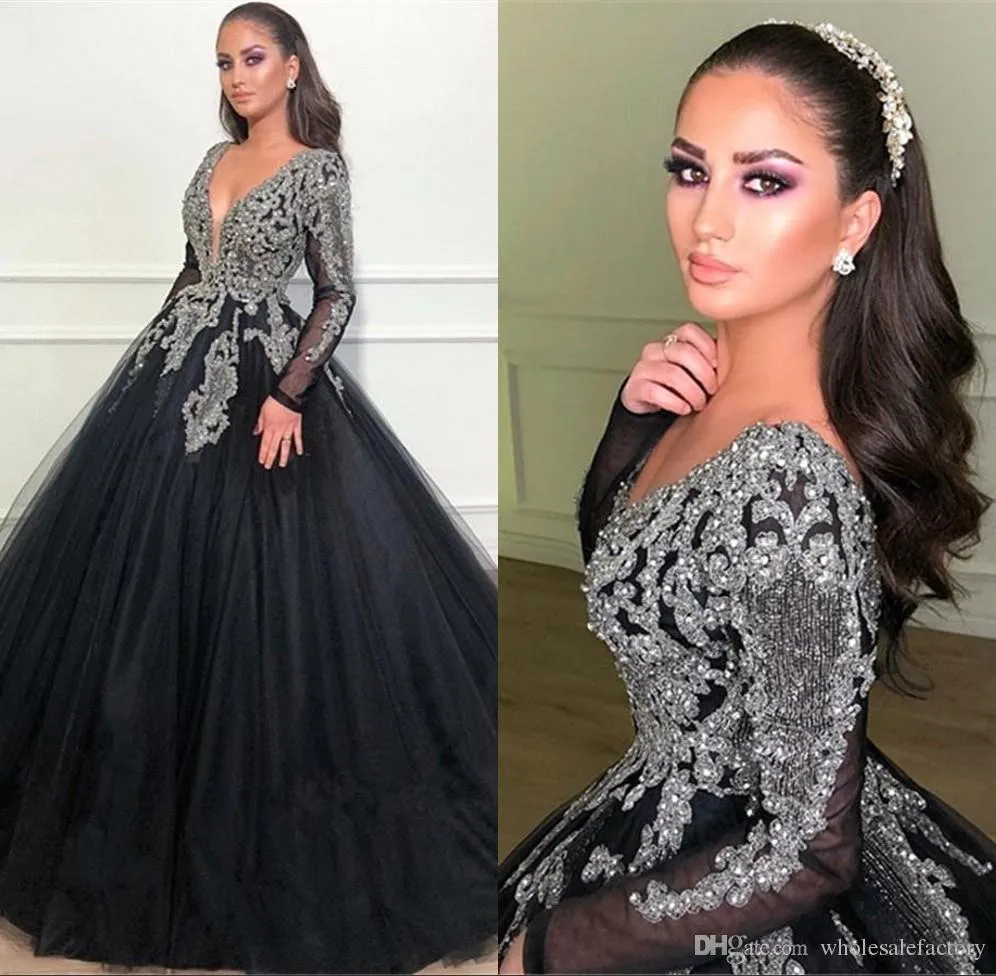 Sprankelende zwarte Arabische diepe v-hals lange quinceanera jurken pailletten kristallen kralen tule lange mouwen sweep trein formele partij prom jurken