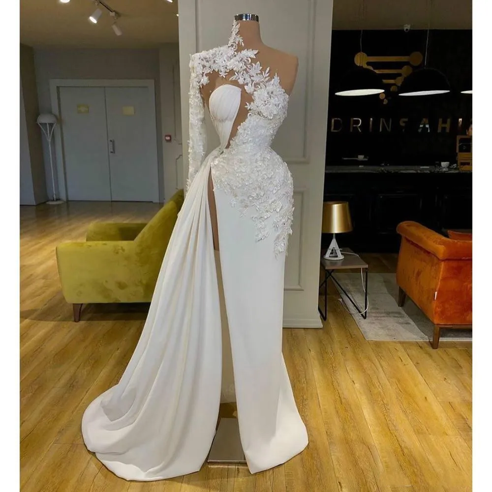 Designer mode Arabisch Dubai Exquisite Lace Wit prom Jurken High Neck Een schouder Lange mouw Formele avondjurk Side Split Rozes de Mariee