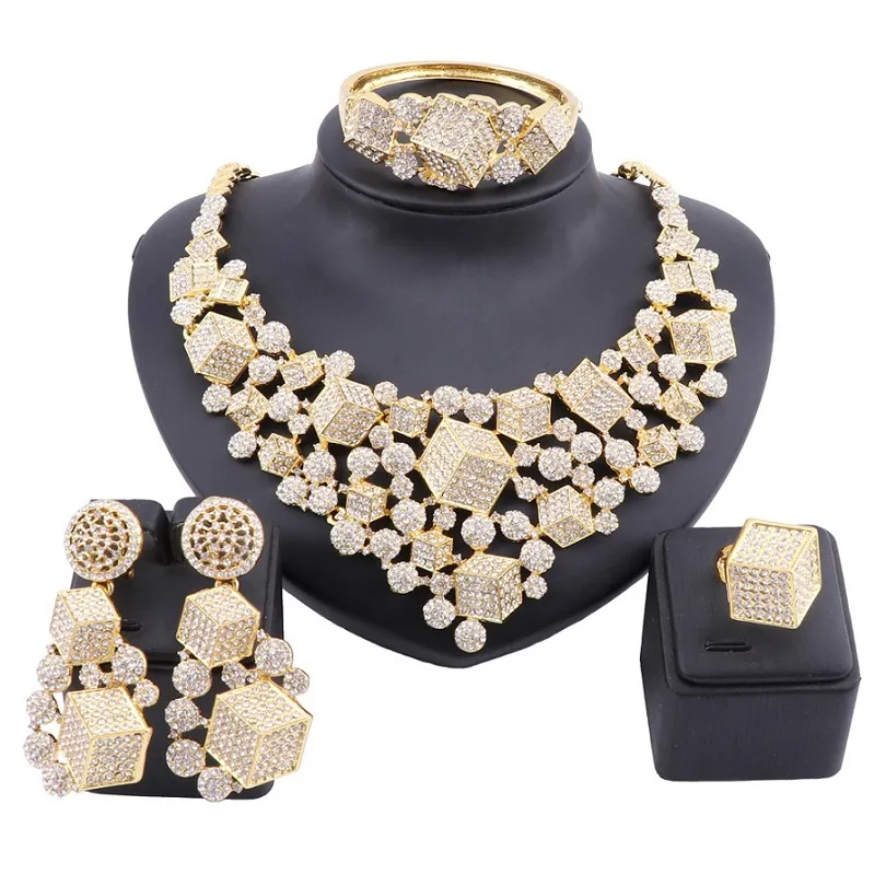 African Fashion Jewelry Sets Stereoscopic Square Pendant Crystal Big Necklace Dubai Gold Women Bracelet Earrings Ring for Women