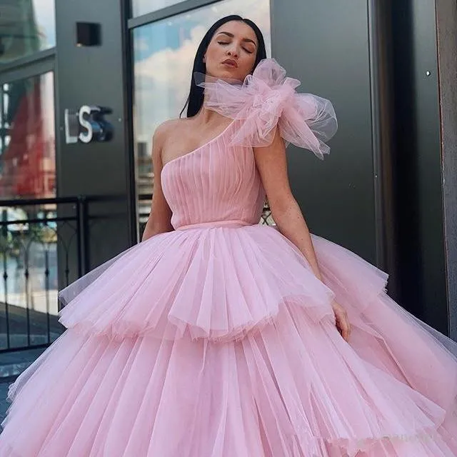 Arabic Light Pink Ball Gown Quinceanera Dresses One Shoulder Puffy